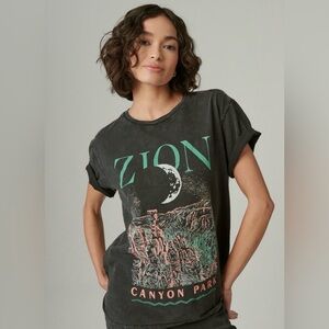 ☘️ Lucky Brand Zion Canyon Park Graphic Tee Women’s Size Large Vintage Wash